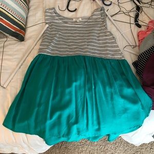 flows real and gray tank top!